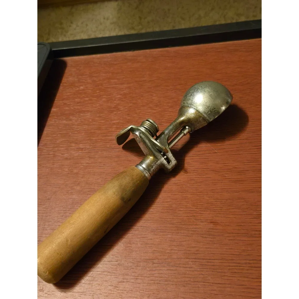 Vintage Arnold Racine Wis No 30 Ice Cream Scoop Wood Handle Pat 1927 Antique